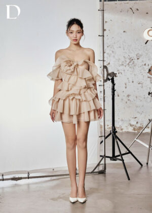 Look 16 - Scene Stealers